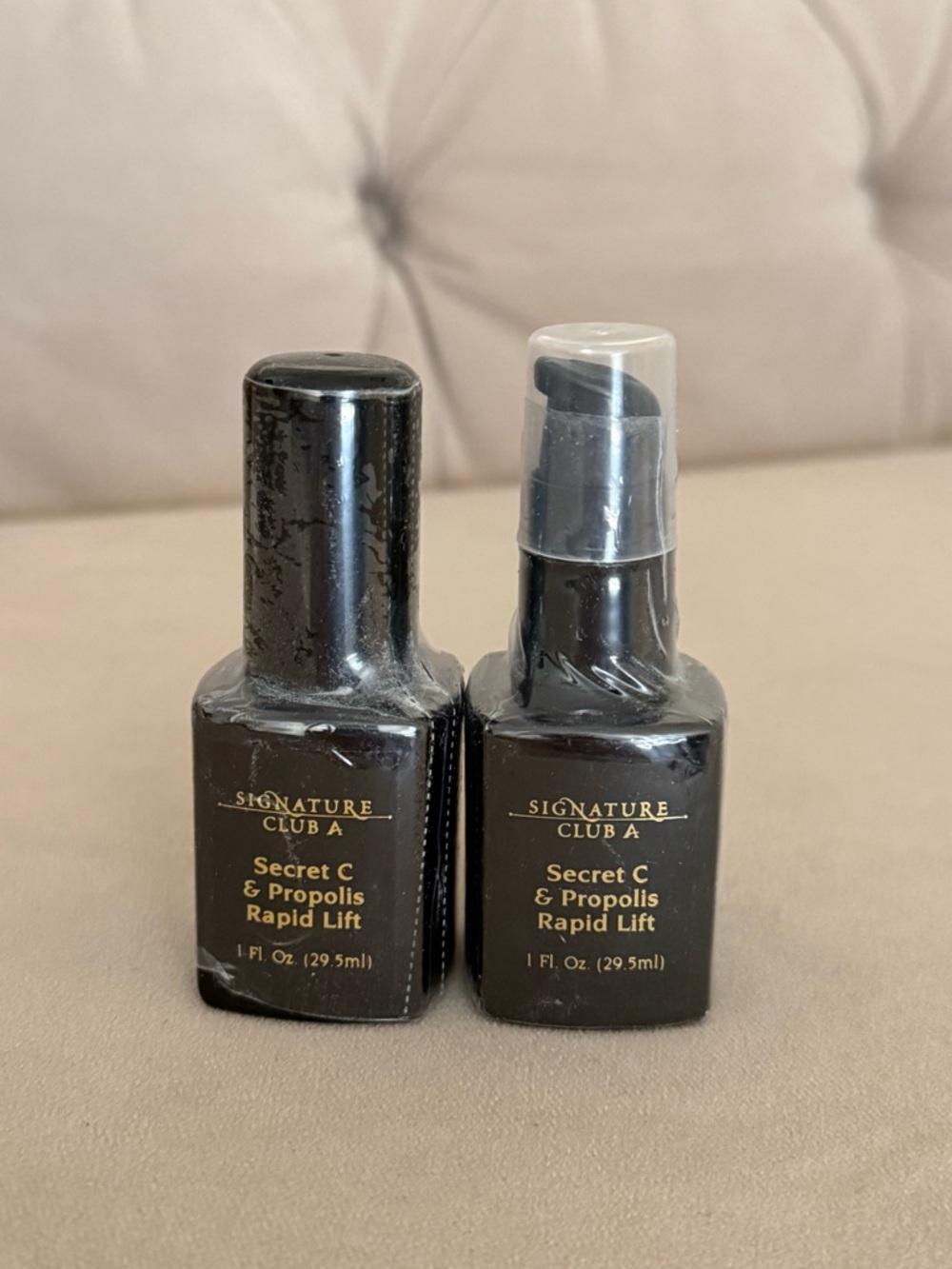 Signature Secret C & Propolis Rapid Lift Serum - Black